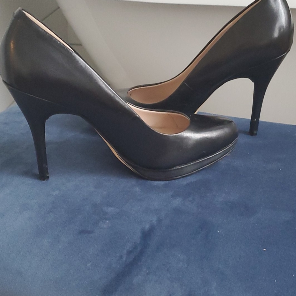 High heels - Picture 4 of 4